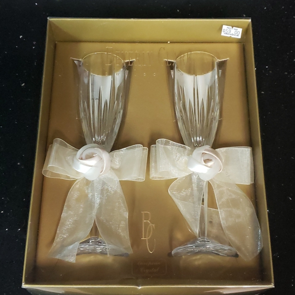 HOST PICK. Wedding Bride & Groom Glasses